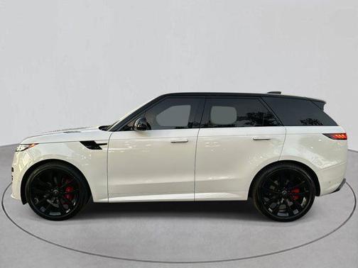 2024 Land Rover Range Rover Sport SE