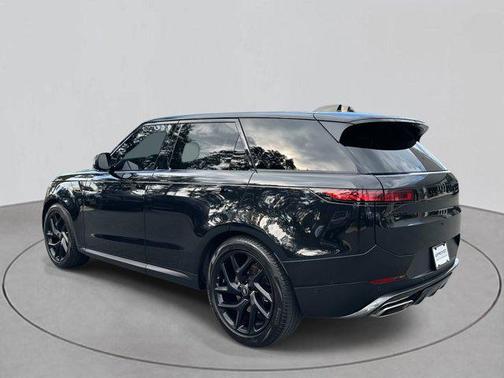 2024 Land Rover Range Rover Sport SE