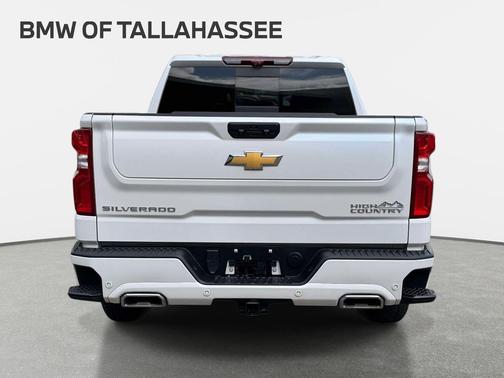 Crystal White Tricoat 2025 Chevrolet Silverado 1500 High Country