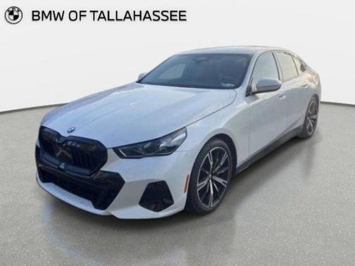 Mineral White Metallic 2025 BMW 530 530i