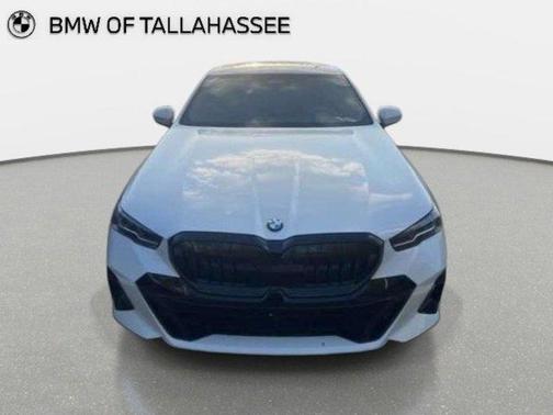 Mineral White Metallic 2025 BMW 530 530i