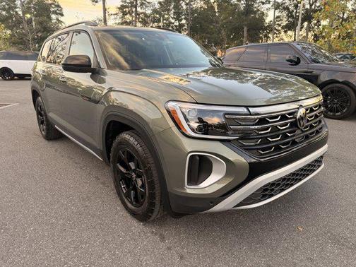 2025 Volkswagen Atlas 2.0T Peak Edition