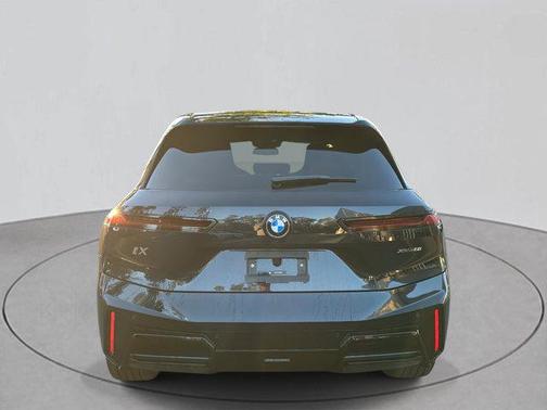 2026 BMW iX xDrive60