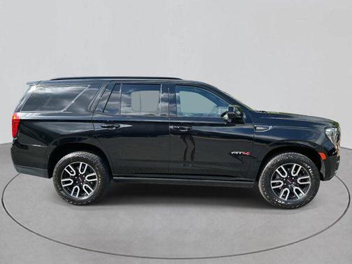 2023 GMC Yukon 4WD AT4