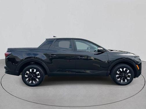 2025 Hyundai SANTA CRUZ SE