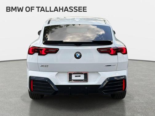 Alpine White 2026 BMW X2 xDrive28i