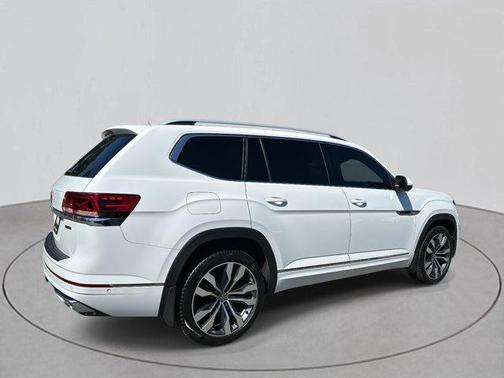 2022 Volkswagen Atlas 3.6L SEL Premium