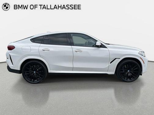 2021 BMW X6 M50i