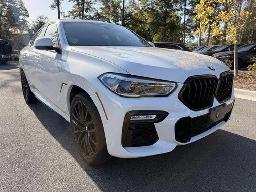 2021 BMW X6 M50i