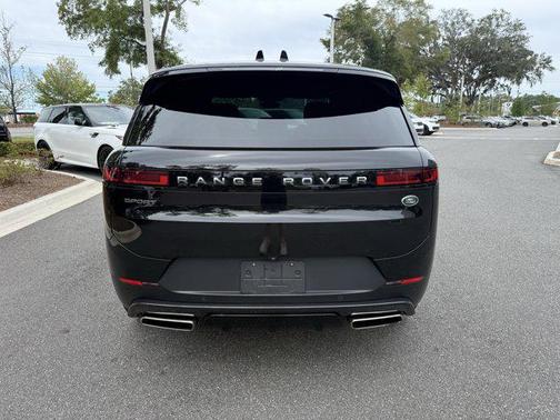 2023 Land Rover Range Rover Sport SE