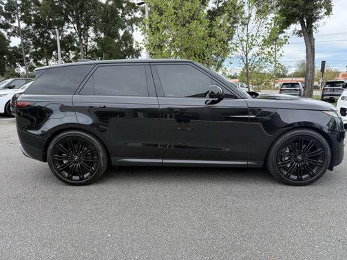 2023 Land Rover Range Rover Sport SE