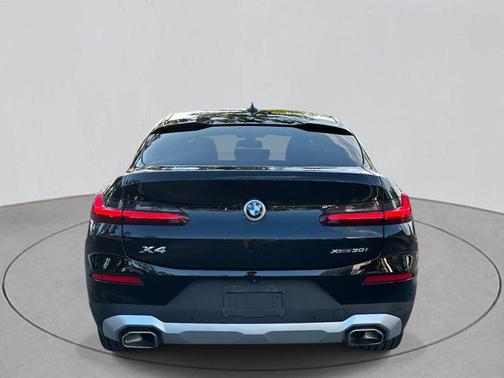 2023 BMW X4 xDrive30i