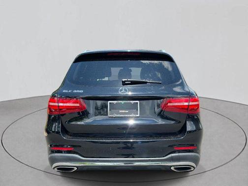 2018 Mercedes-Benz GLC 300 Base