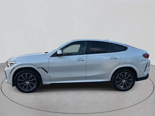2022 BMW X6 xDrive40i