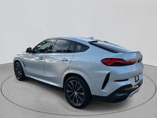 2022 BMW X6 xDrive40i