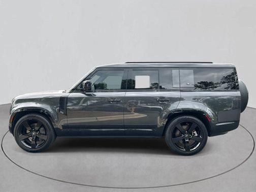 2023 Land Rover Defender 130 X-Dynamic SE