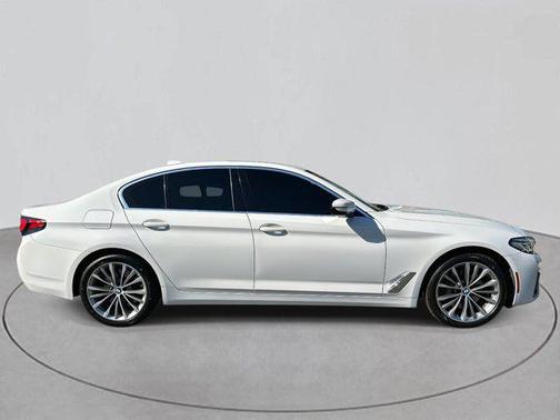 2021 BMW 540 540i