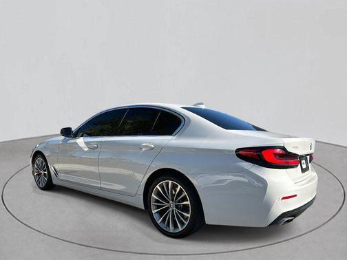 2021 BMW 540 540i