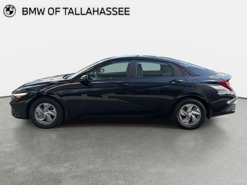 Abyss Black 2024 Hyundai ELANTRA SE