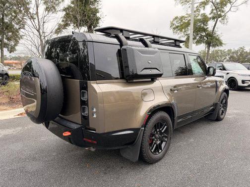 2024 Land Rover Defender 130 P400 X