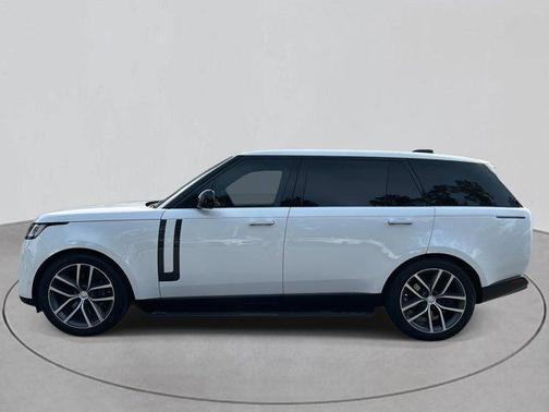 2024 Land Rover Range Rover P530 SE