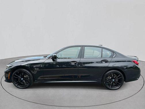 2022 BMW 330e Base