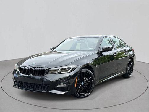 2022 BMW 330e Base