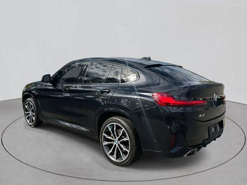 2022 BMW X4 xDrive30i