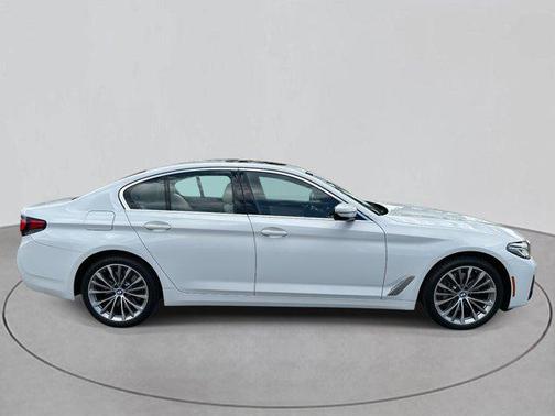 2022 BMW 540 i xDrive
