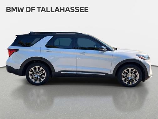 Space White Metallic 2025 Ford Explorer Platinum