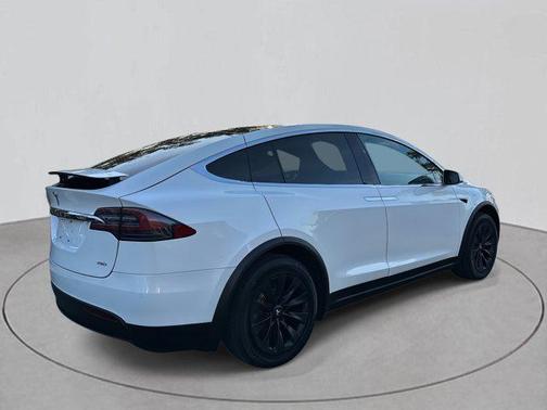2017 Tesla Model X 75D