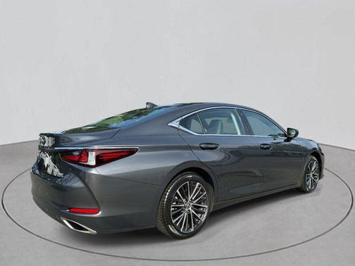 2022 Lexus ES 350 Base