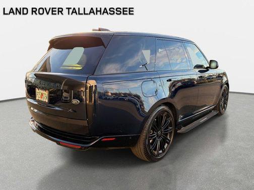 2023 Land Rover Range Rover P400 SE