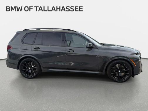 Dravit Grey Metallic 2027 BMW X7 xDrive40i
