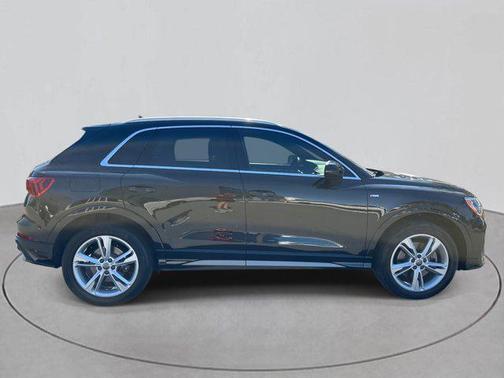 2020 Audi Q3 45 S line Premium