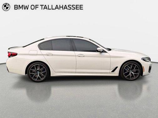 Alpine White 2023 BMW 540 i xDrive