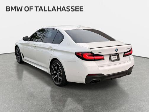 Alpine White 2023 BMW 540 i xDrive