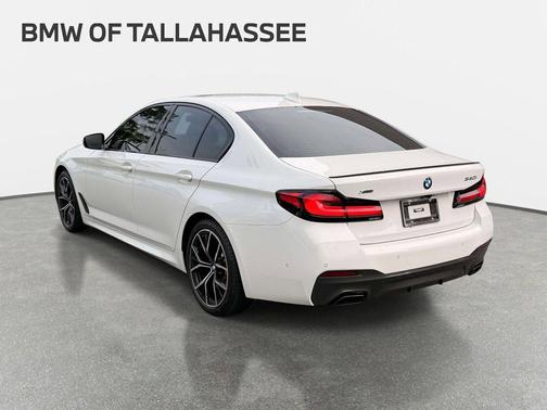 Alpine White 2023 BMW 540 i xDrive