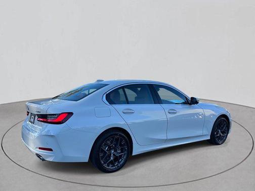 2026 BMW 330 xDrive NA