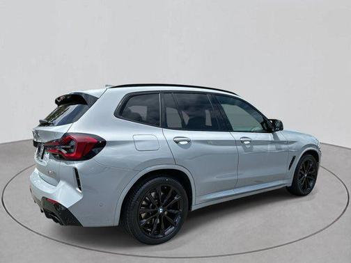 2022 BMW X3 M40i