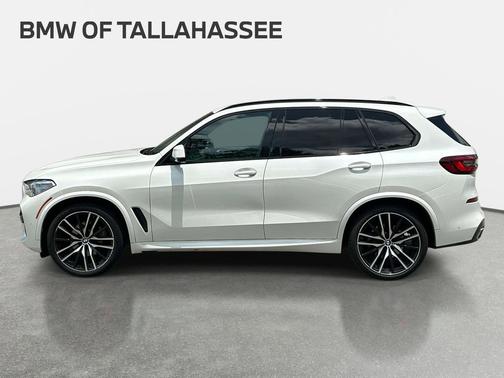 Mineral White Metallic 2022 BMW X5 sDrive40i