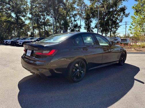 2022 BMW 330 330i