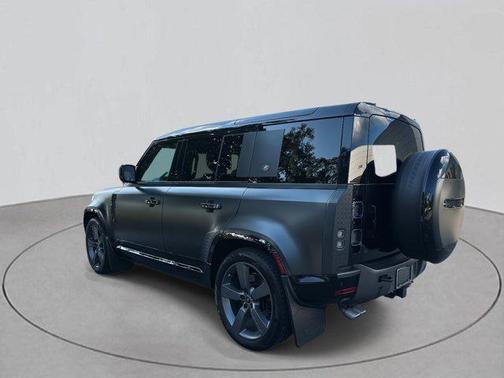 2024 Land Rover Defender 110 P525 Carpathian Edition