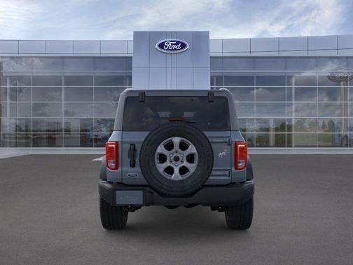 Azure Gray Metallic Tri-Coat 2025 Ford Bronco Big Bend