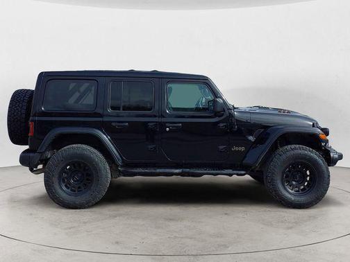 Black Clearcoat 2021 Jeep Wrangler Unlimited Rubicon 392
