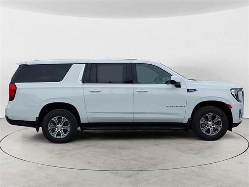 2024 GMC Yukon XL SLE