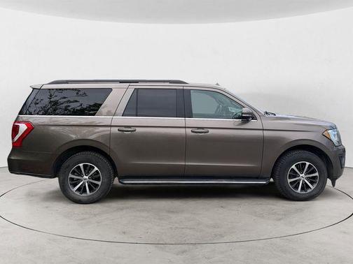 Stone Gray Metallic 2018 Ford Expedition Max XLT
