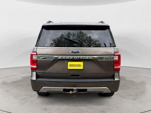 Stone Gray Metallic 2018 Ford Expedition Max XLT