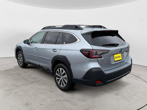 Ice Silver Metallic 2025 Subaru Outback Premium
