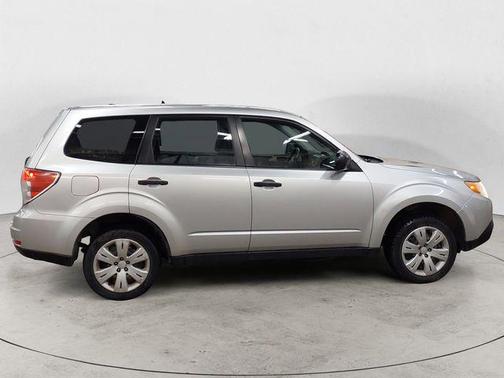 Spark Silver 2009 Subaru Forester 2.5 X